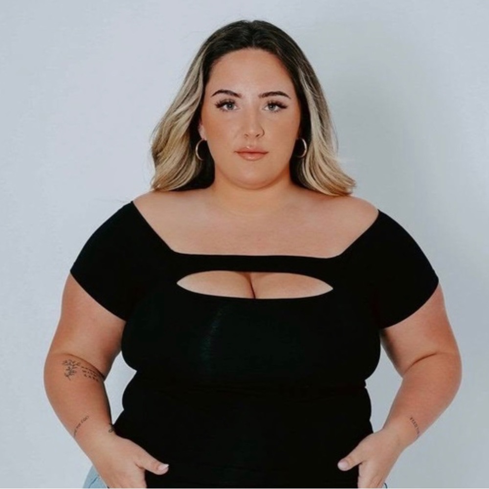 Klassy Network Short Sleeved Peek-a-Boo Top